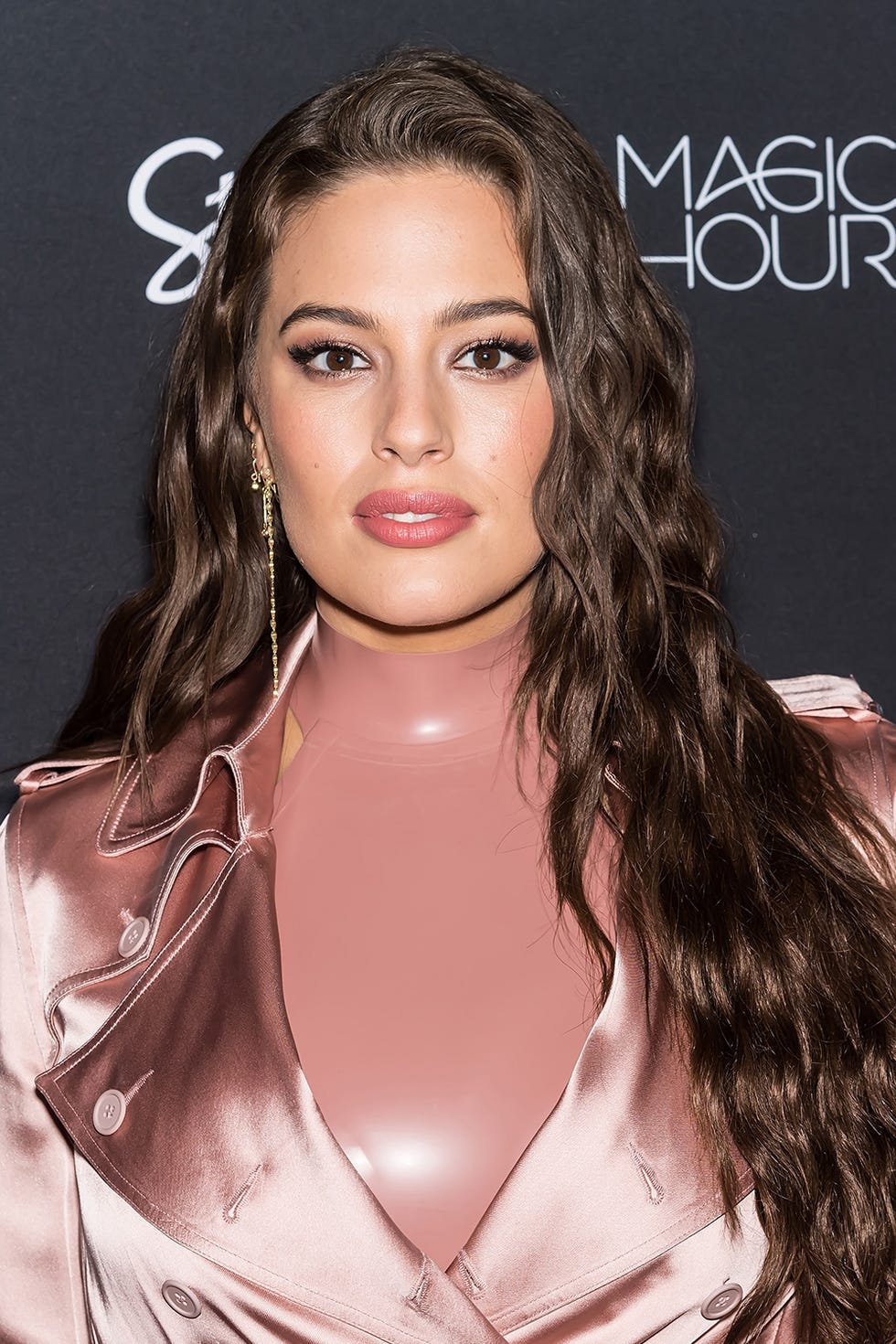 Hair, Face, Eyebrow, Hairstyle, Lip, Beauty, Long hair, Brown hair, Chin, Skin, Hair, Face, Eyebrow, Hairstyle, Lip, Beauty, Long hair, Brown hair, Chin, Skin,