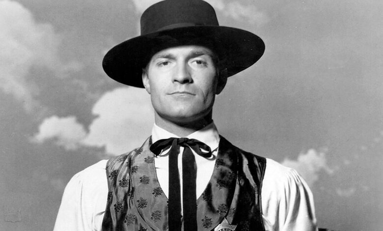 Guideposts Classics | Hugh O’Brian on Serving Others