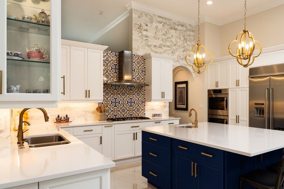 kitchen, large kitchen, american kitchen, european kitchen